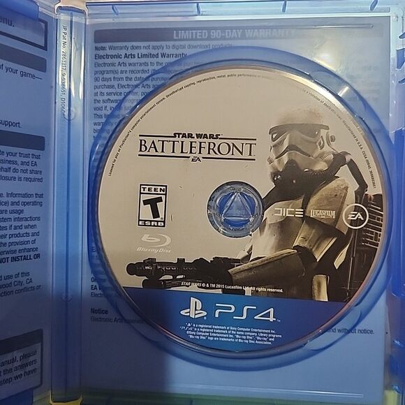 Star Wars Battlefront -- Deluxe Edition (Sony PlayStation 4, 2015) - Picture 3 of 3